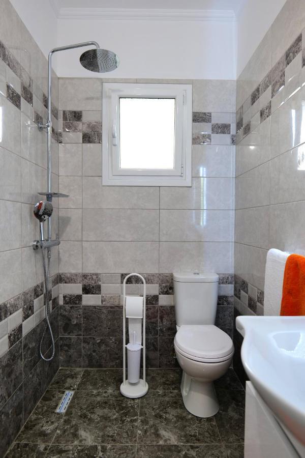 Davide Rooms Sarandë Esterno foto