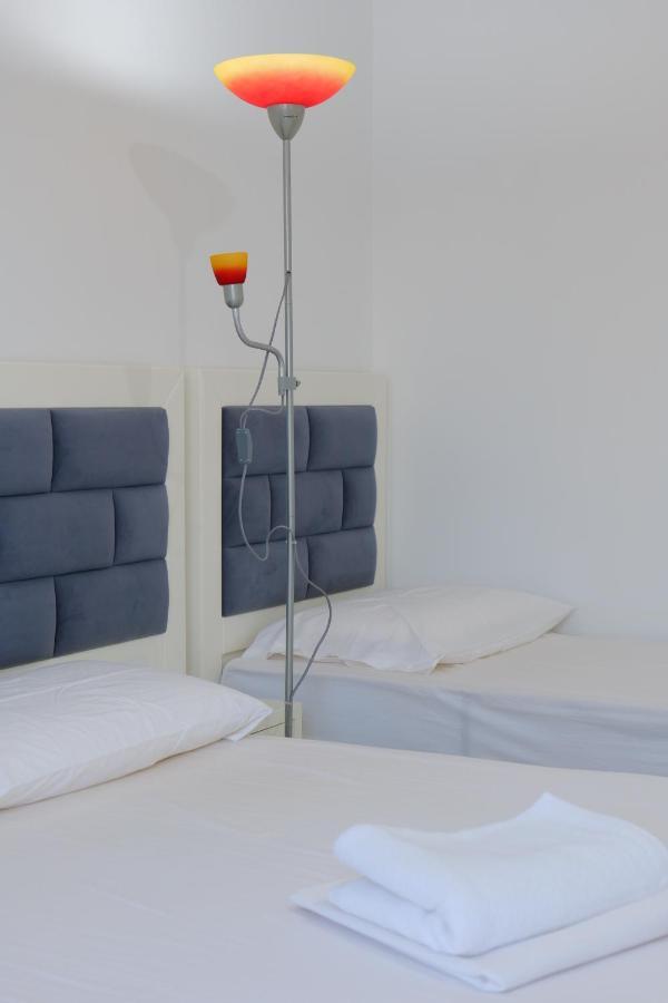 Davide Rooms Sarandë Esterno foto