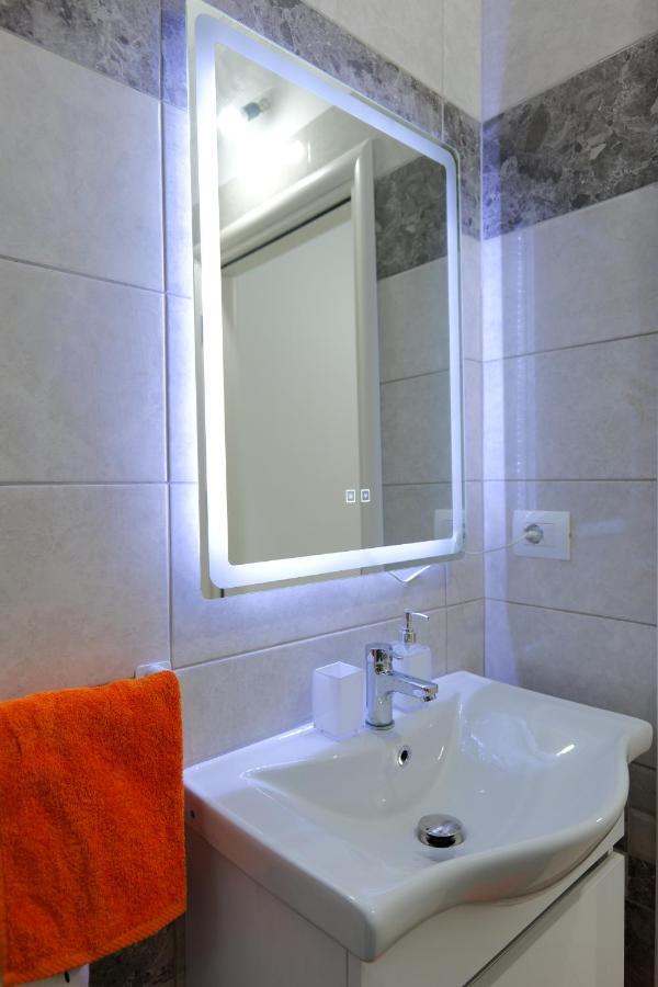 Davide Rooms Sarandë Esterno foto